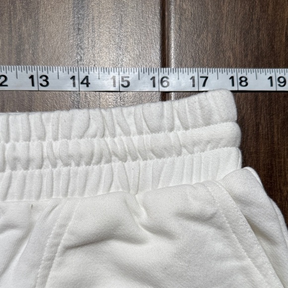 NWT Daily Practice by Anthropologie Pull-On Shorts - Picture 5 of 16